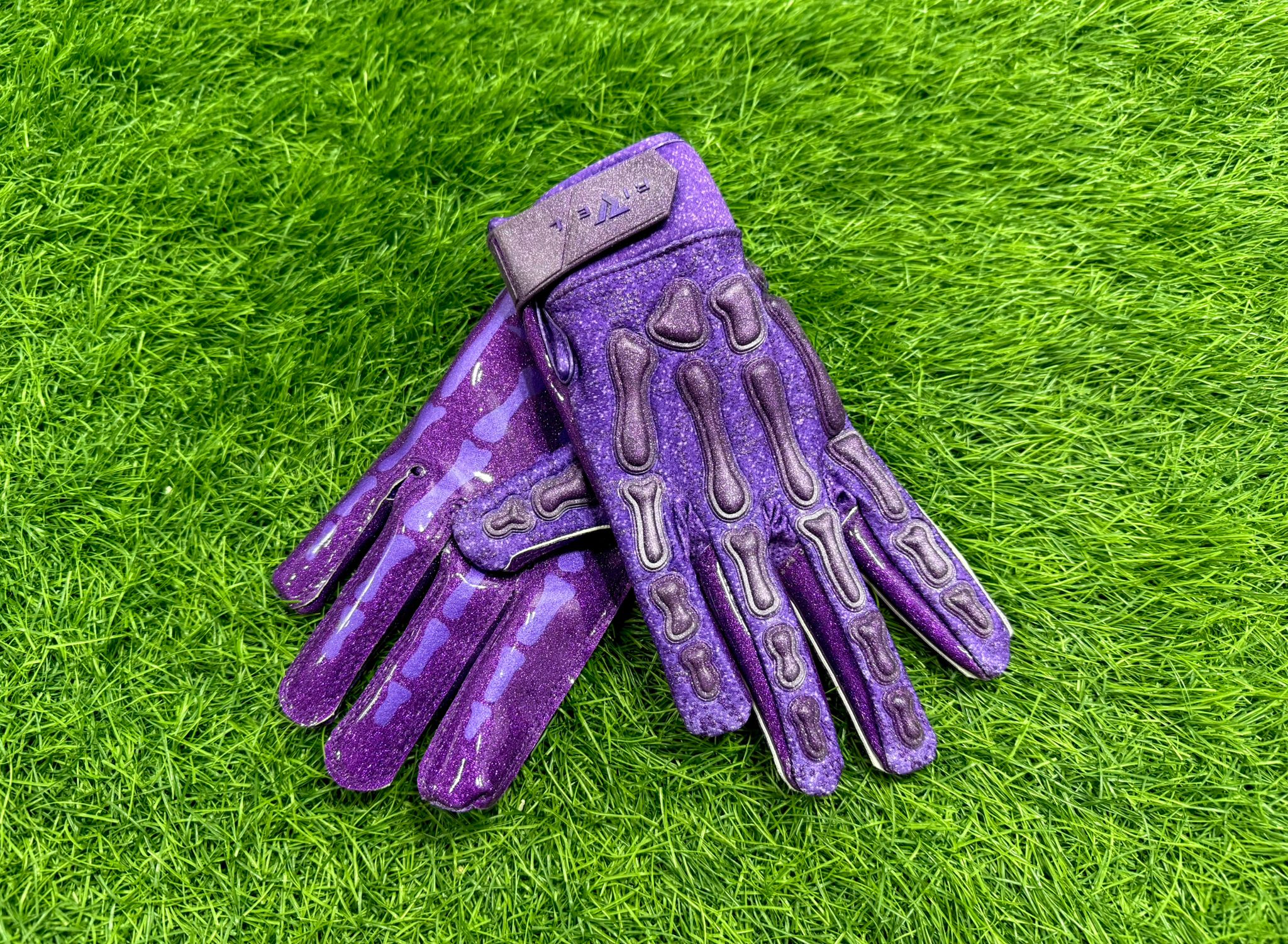 Reaper Stones Bones Football Gloves - Image 10