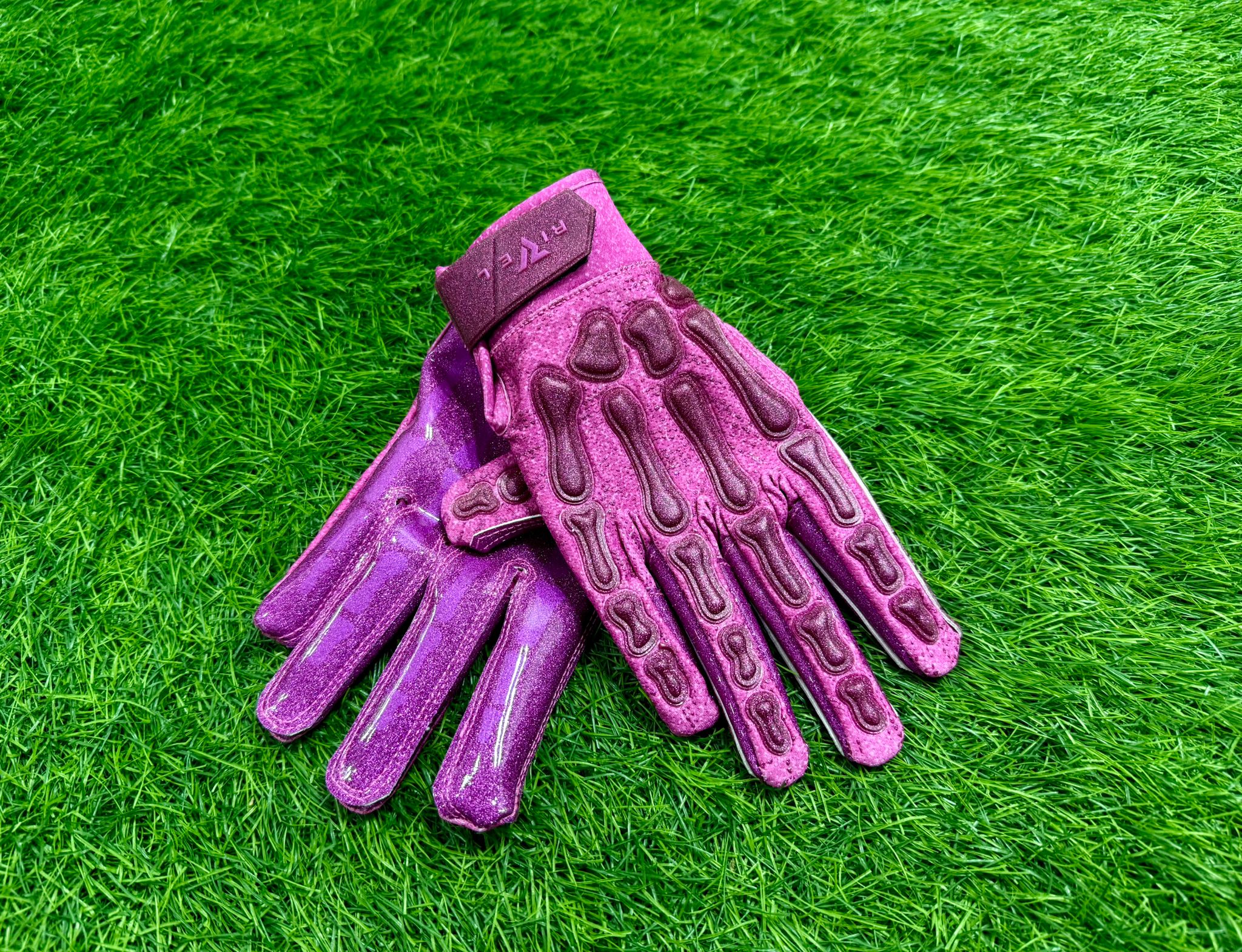 Reaper Stones Bones Football Gloves - Image 3