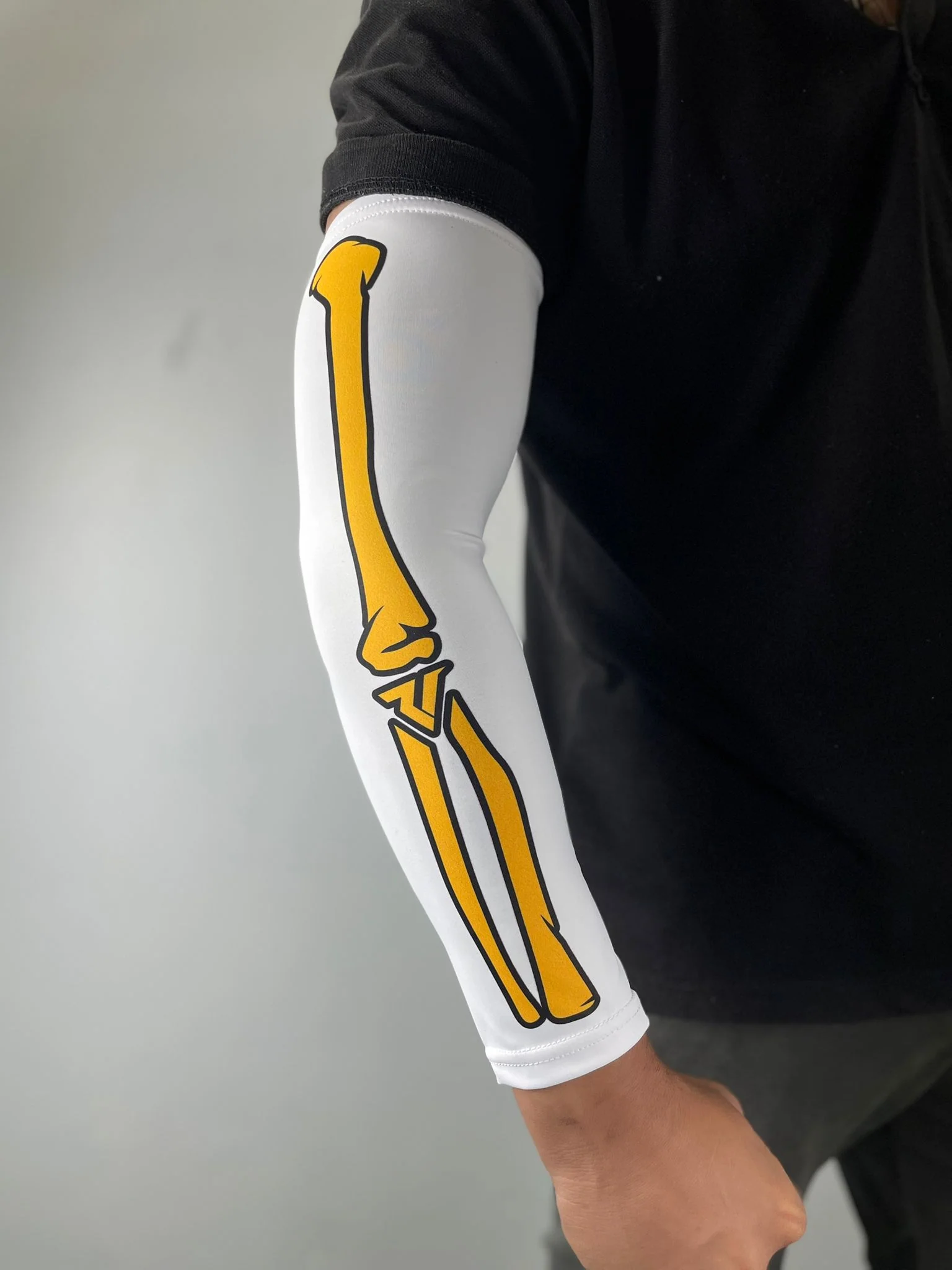 White Bones Arm Sleeves - Image 3